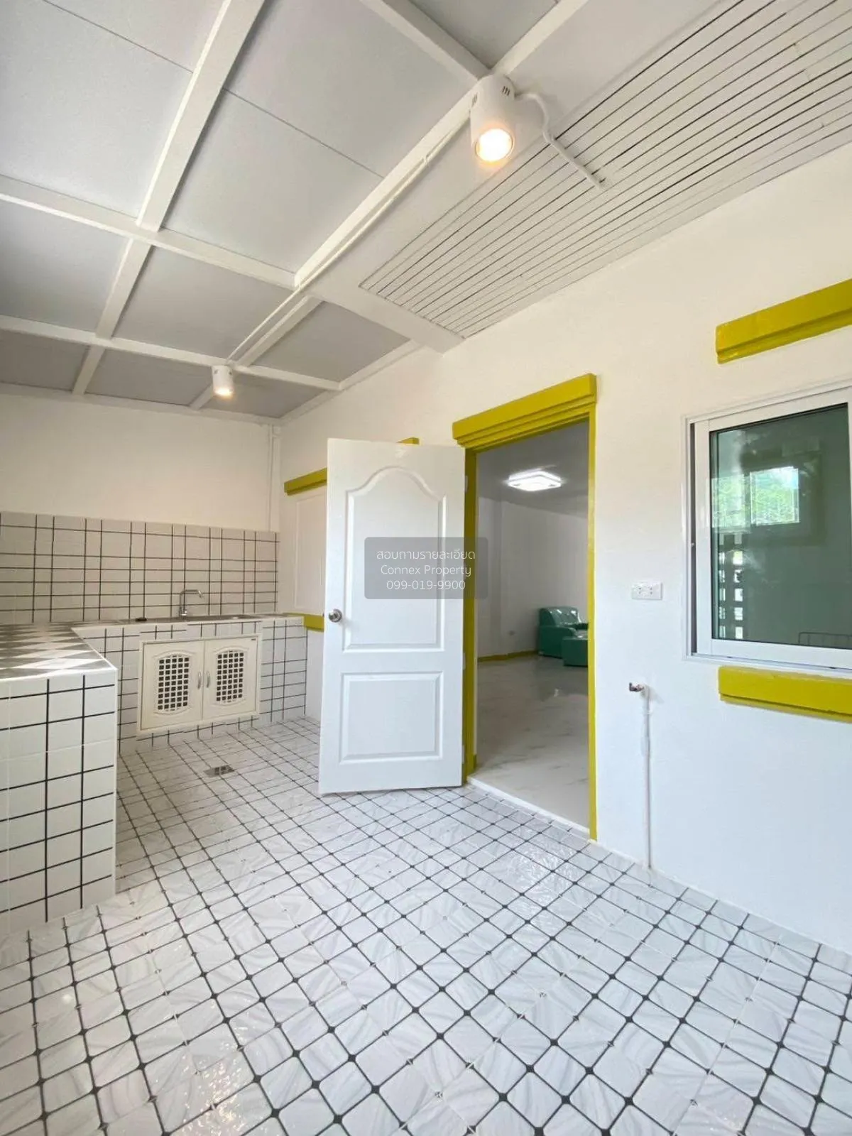 For Sale Townhouse/Townhome  , Baan Chitratana , newly renovated 