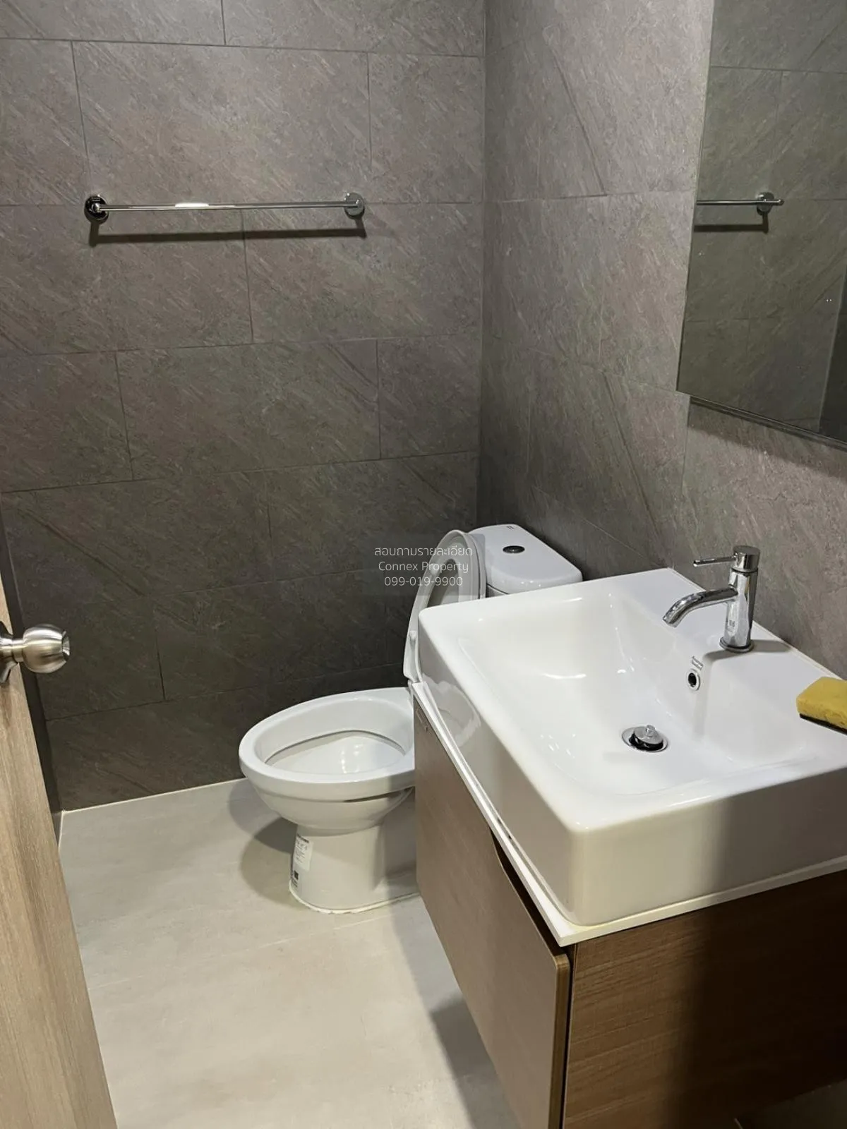 For Rent Condo , The LIVIN Phetkasem , high floor , MRT-Phasi Cha