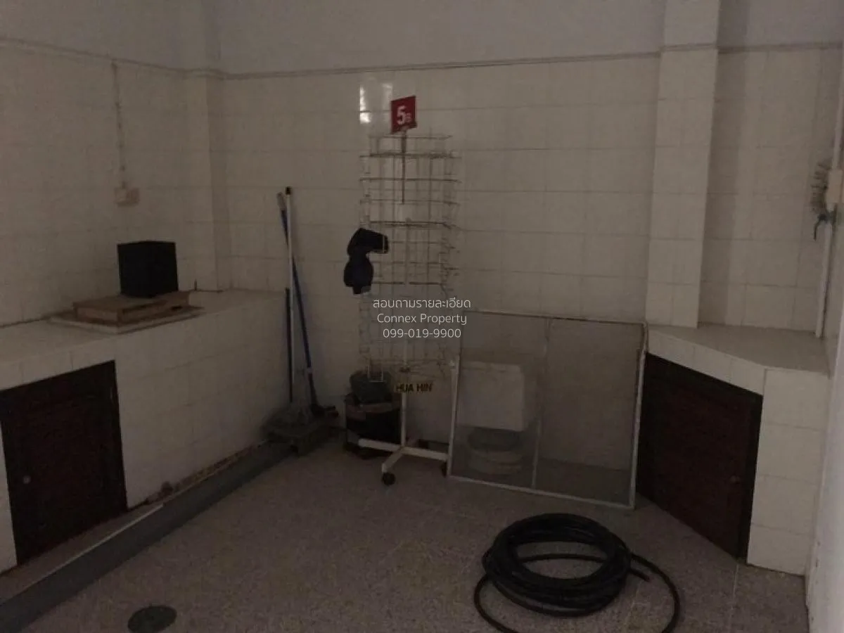 For Sale Commercial building 3 floors 192 sq m. Hua Hin Prachuap 