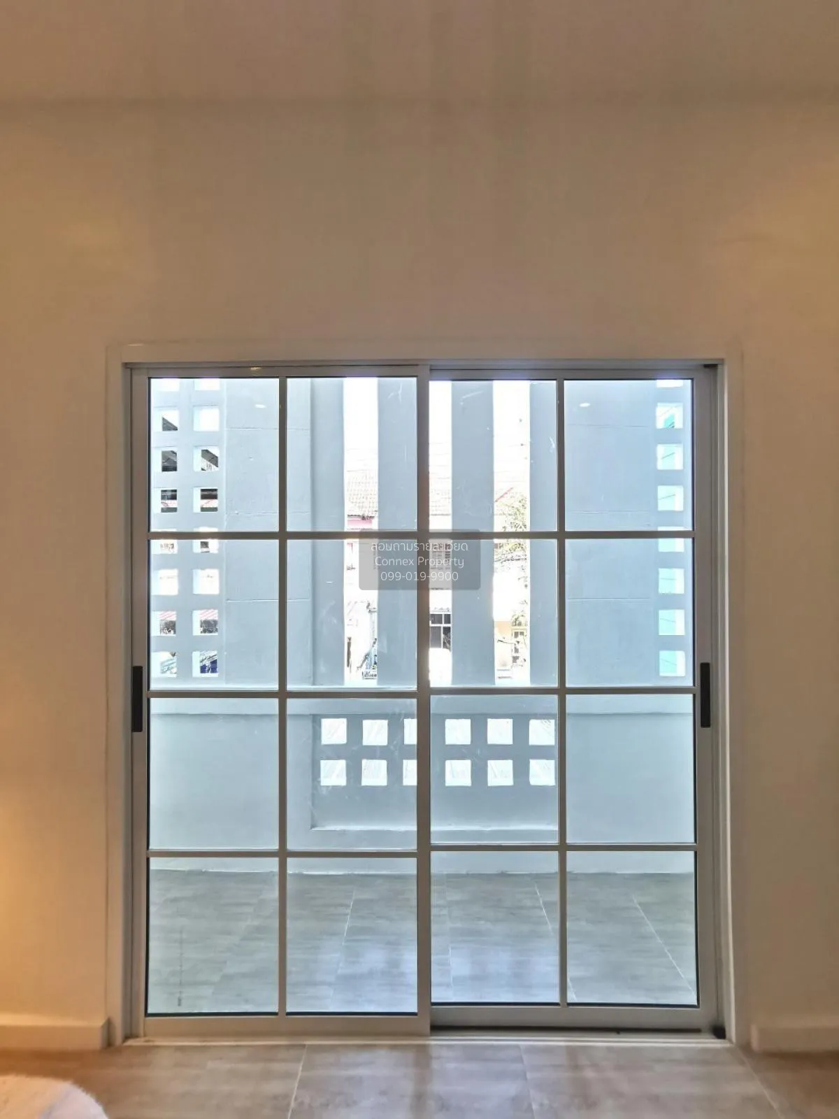 For Sale Townhouse/Townhome  , Baan Thanaram , Lat Sawai , Lam Lu