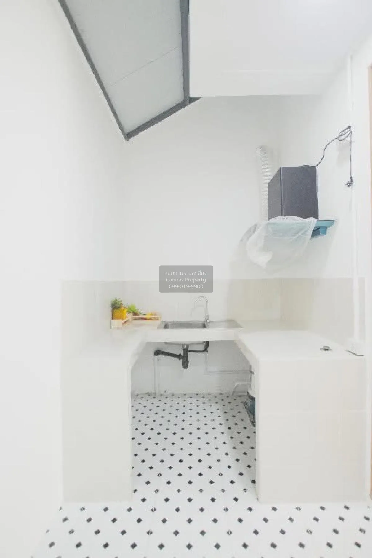 ขายทาวน์เฮ้าส์/ทาวน์โฮม  อัมรินทร์นิเวศน์ 3 ผัง 3 รีโนเวทใหม่ สาย