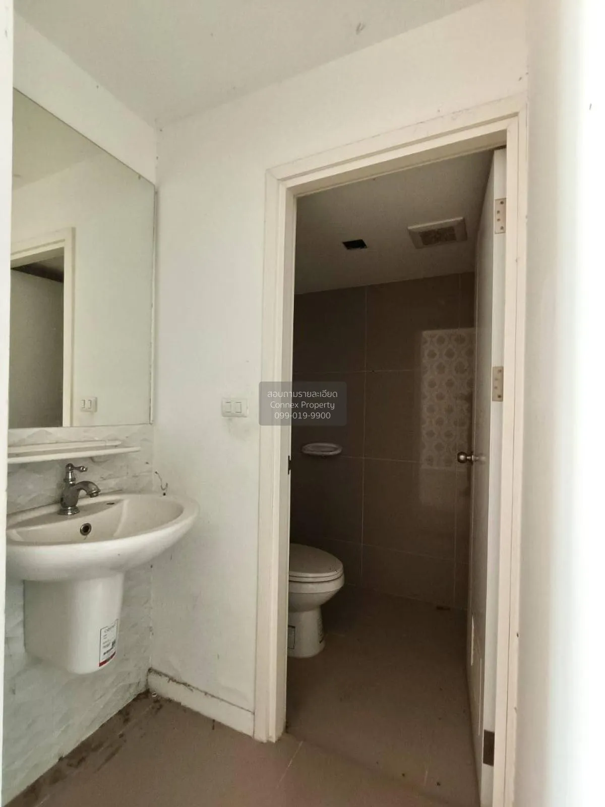 ขายทาวน์เฮ้าส์/ทาวน์โฮม  พฤกษาวิลล์ 99 เพชรเกษม 91-93 ห้องมุม หน้