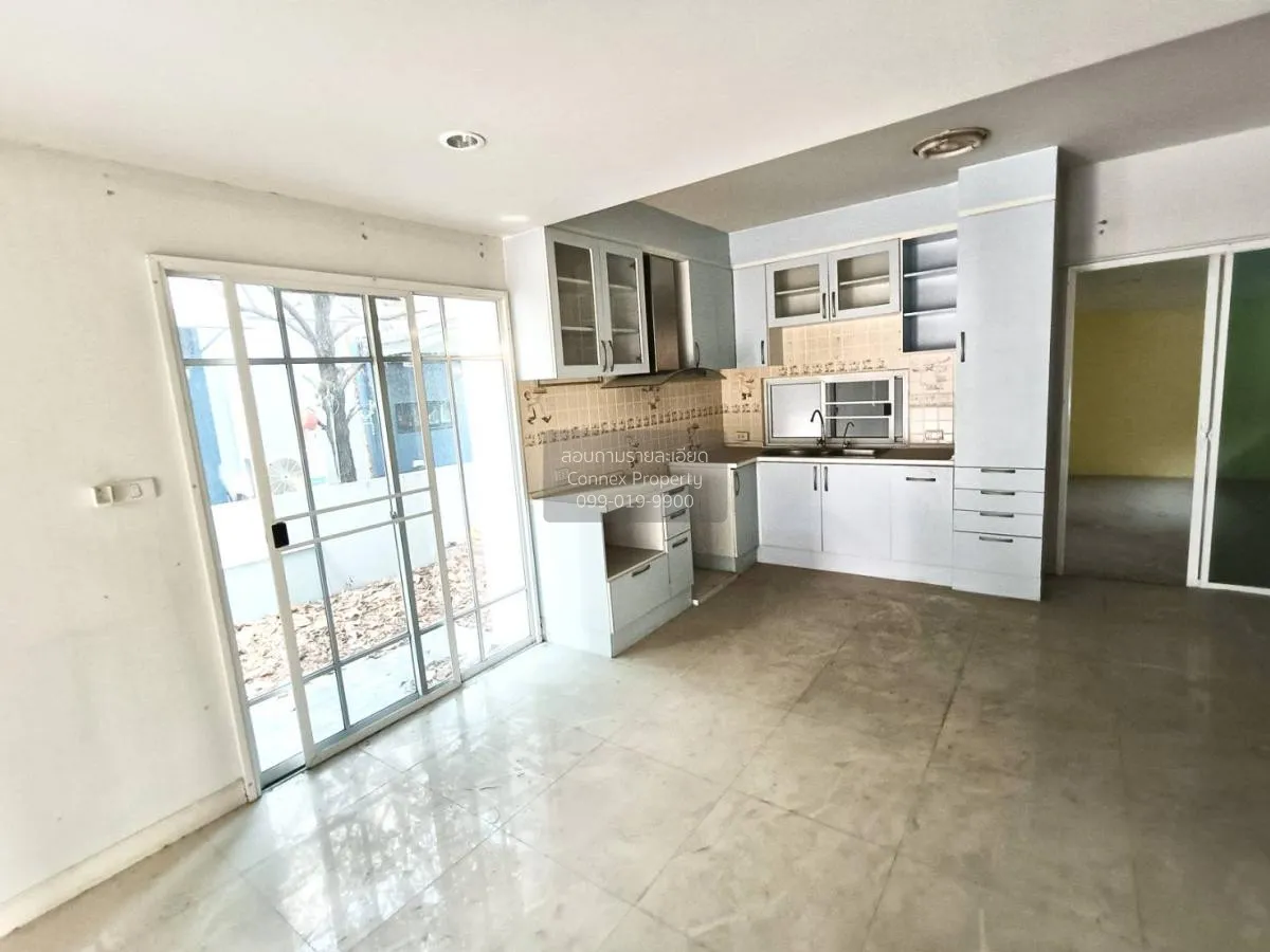 For Sale House , The village Chaengwatthana Tiwananon , wide fron