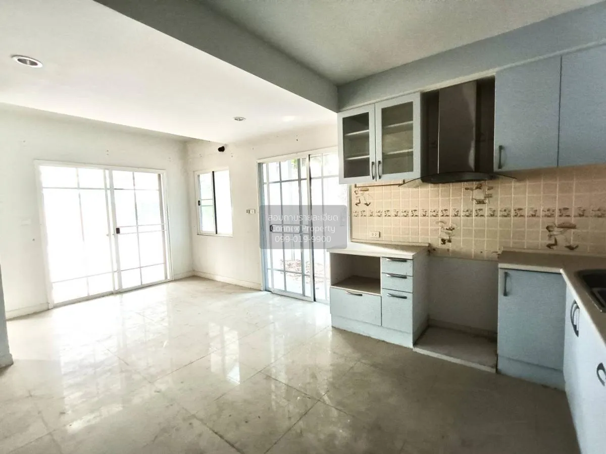 For Sale House , The village Chaengwatthana Tiwananon , wide fron