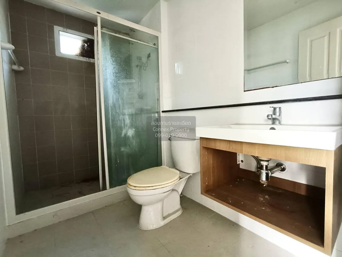 For Sale House , The village Chaengwatthana Tiwananon , wide fron