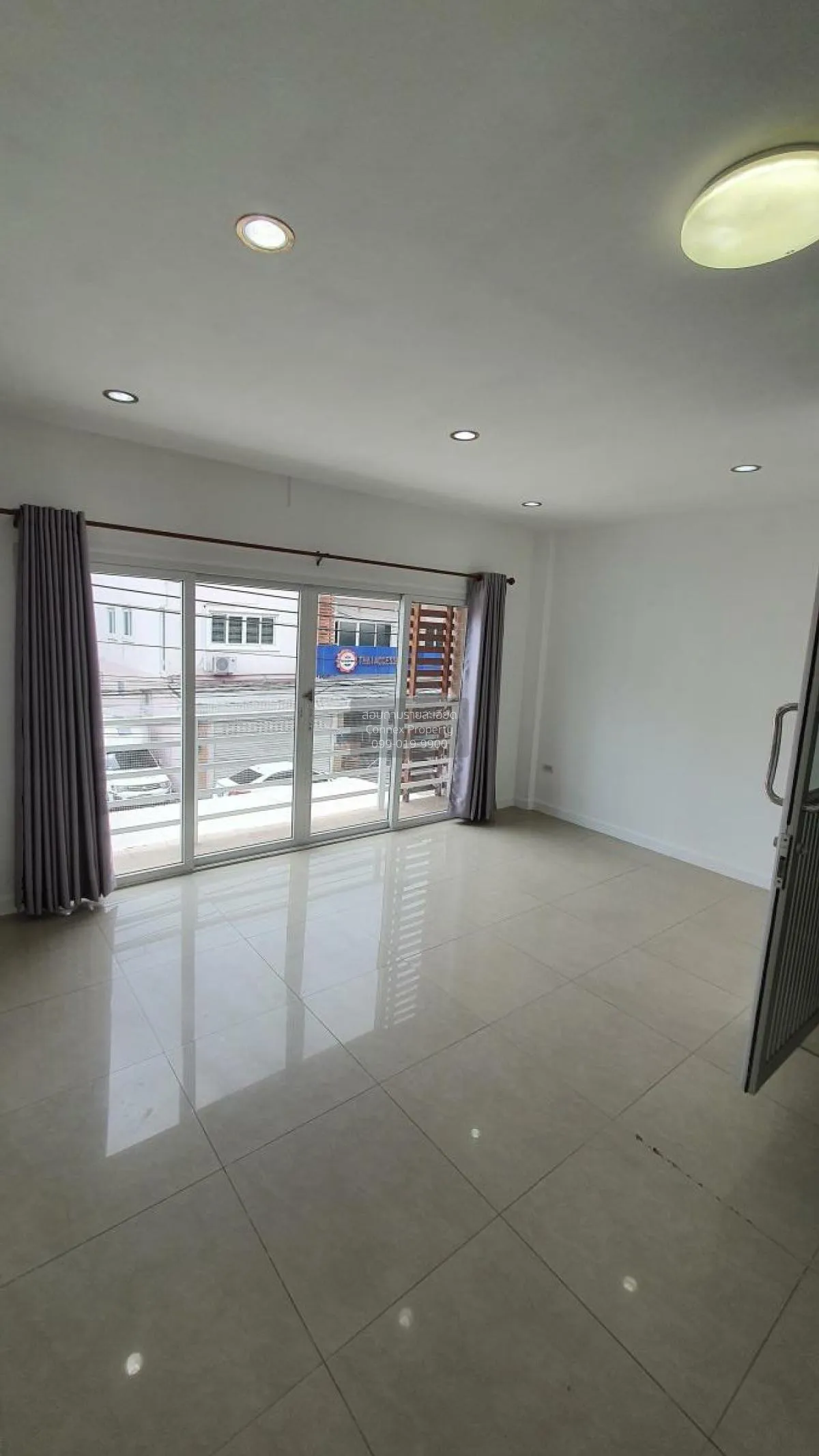 เช่าทาวน์เฮ้าส์/ทาวน์โฮม  โฮม อินทาวน์ พหลโยธิน 73 BTS-แยก คปอ. ส