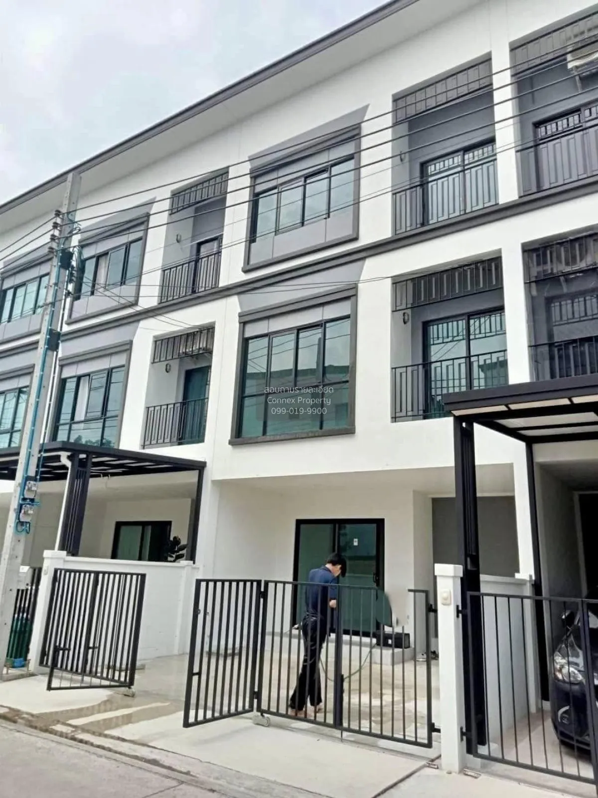 เช่าทาวน์เฮ้าส์/ทาวน์โฮม  ลุมพินี ทาวน์เพลส สุขุมวิท - ศรีนครินทร 1