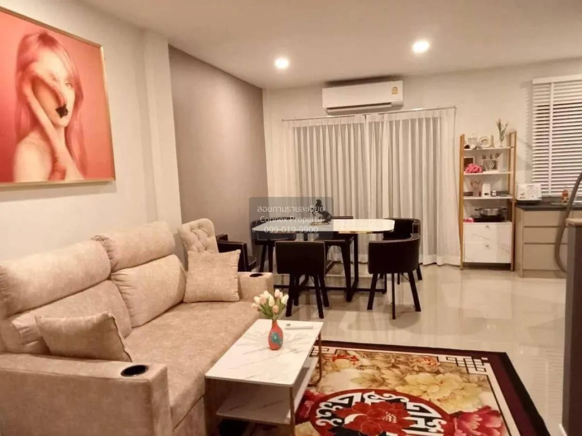 เช่าทาวน์เฮ้าส์/ทาวน์โฮม  ลุมพินี ทาวน์เพลส สุขุมวิท - ศรีนครินทร 2