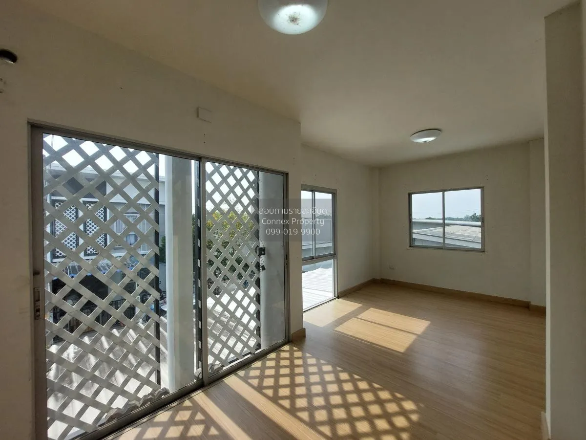 For Sale Townhouse/Townhome  , Preseo Plus One Amata Nakorn-Nong 