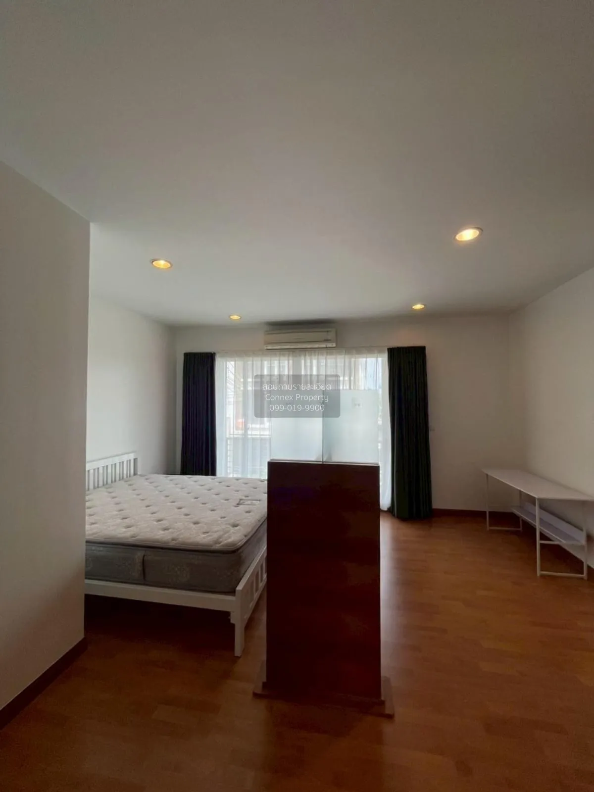 ขายทาวน์เฮ้าส์/ทาวน์โฮม  บ้านกลางเมือง เอส - เซ้นส์ ศรีนครินทร์ ห