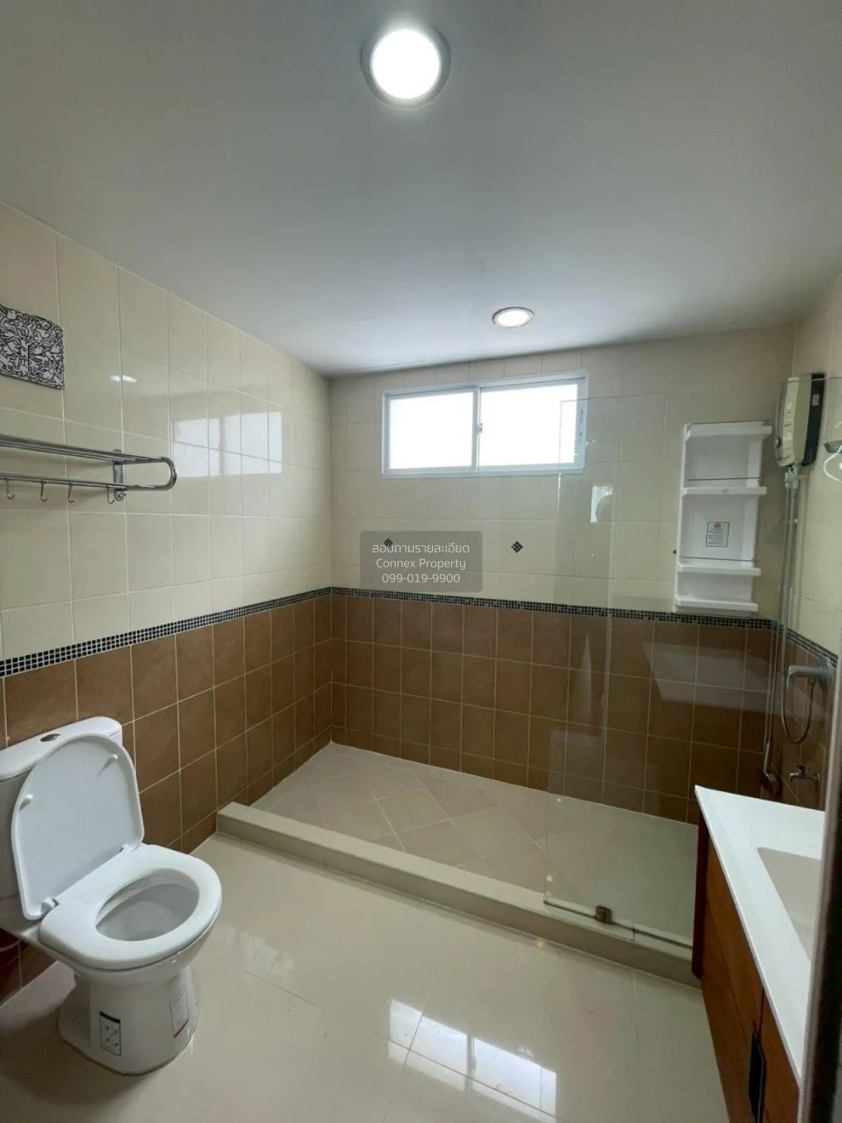 ขายทาวน์เฮ้าส์/ทาวน์โฮม  บ้านกลางเมือง เอส - เซ้นส์ ศรีนครินทร์ ห