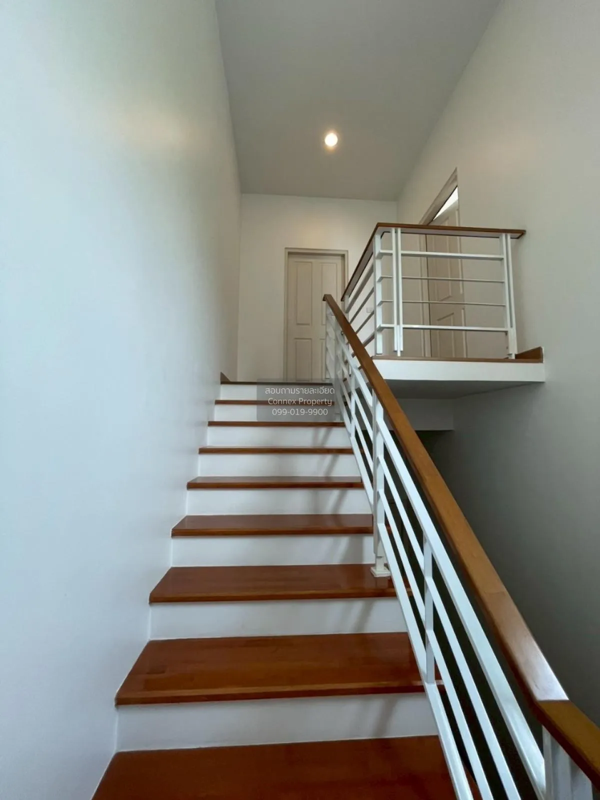 ขายทาวน์เฮ้าส์/ทาวน์โฮม  บ้านกลางเมือง เอส - เซ้นส์ ศรีนครินทร์ ห