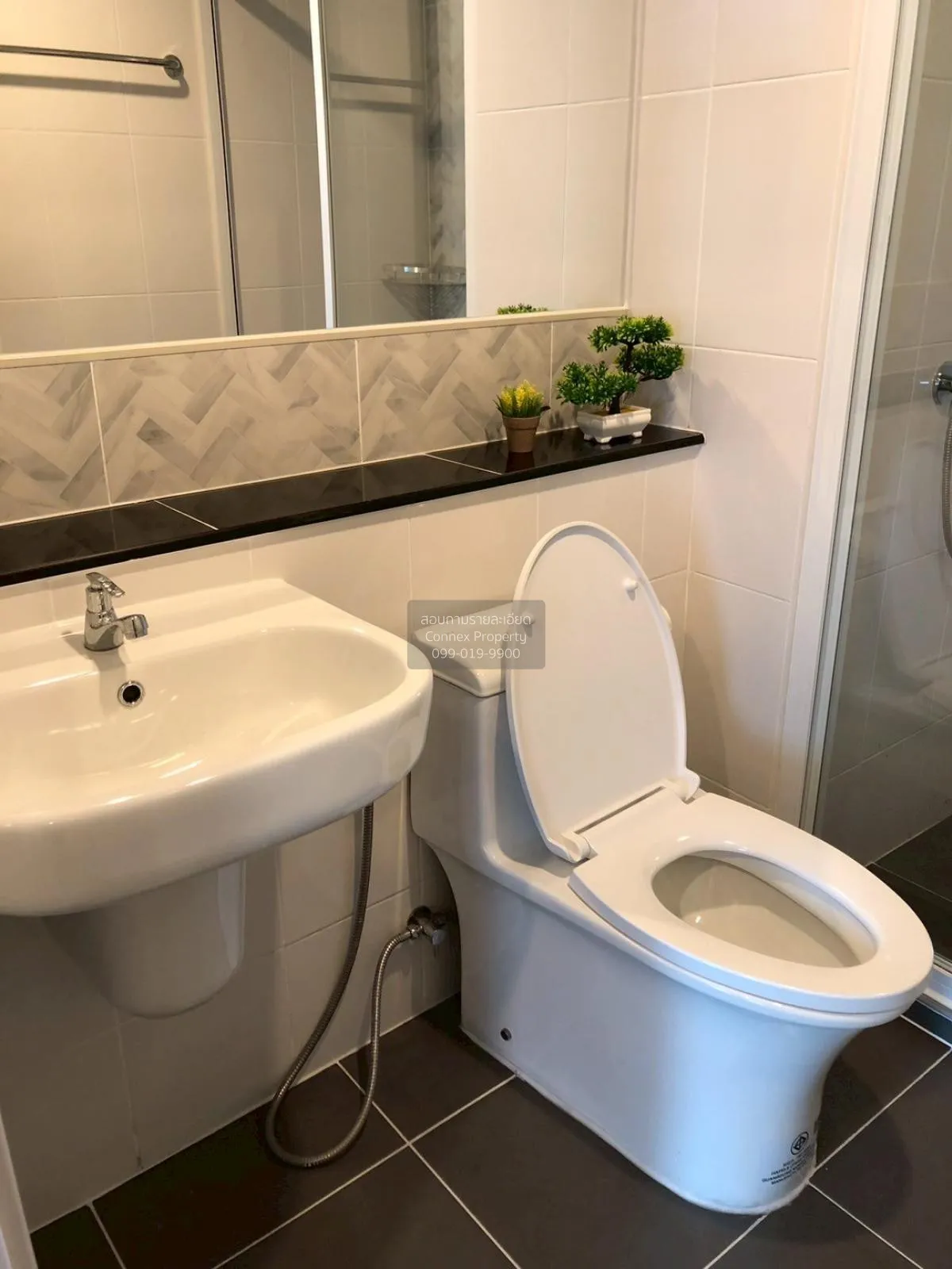 เช่าคอนโด  รีเจ้นท์ โฮม บางนา (โครงการใหม่) บางนา เขต บางนา กรุงเ