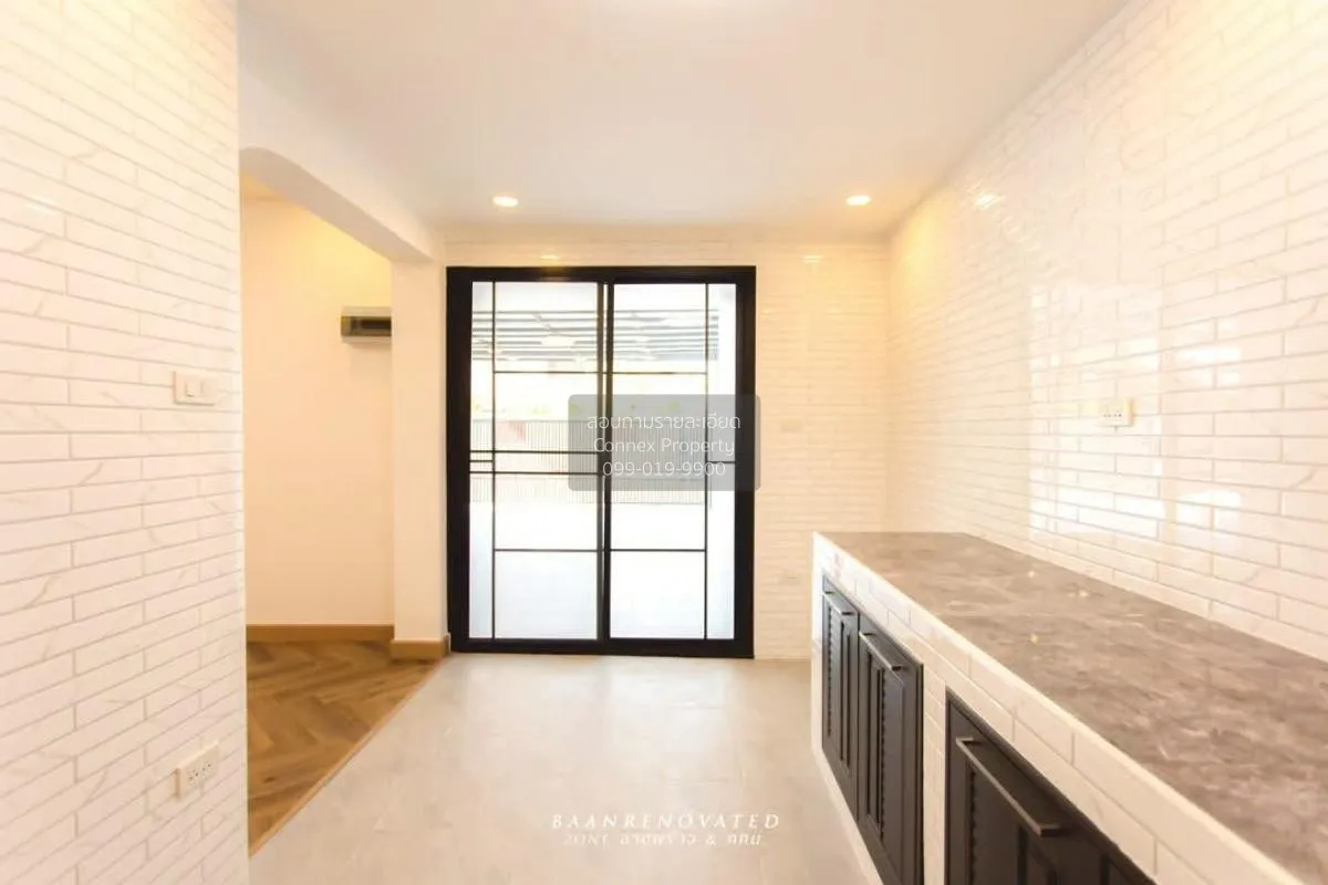 ขายบ้าน  บ้านรัชดา 3 หน้ากว้าง รีโนเวทใหม่ วังทองหลาง เขต วังทองห