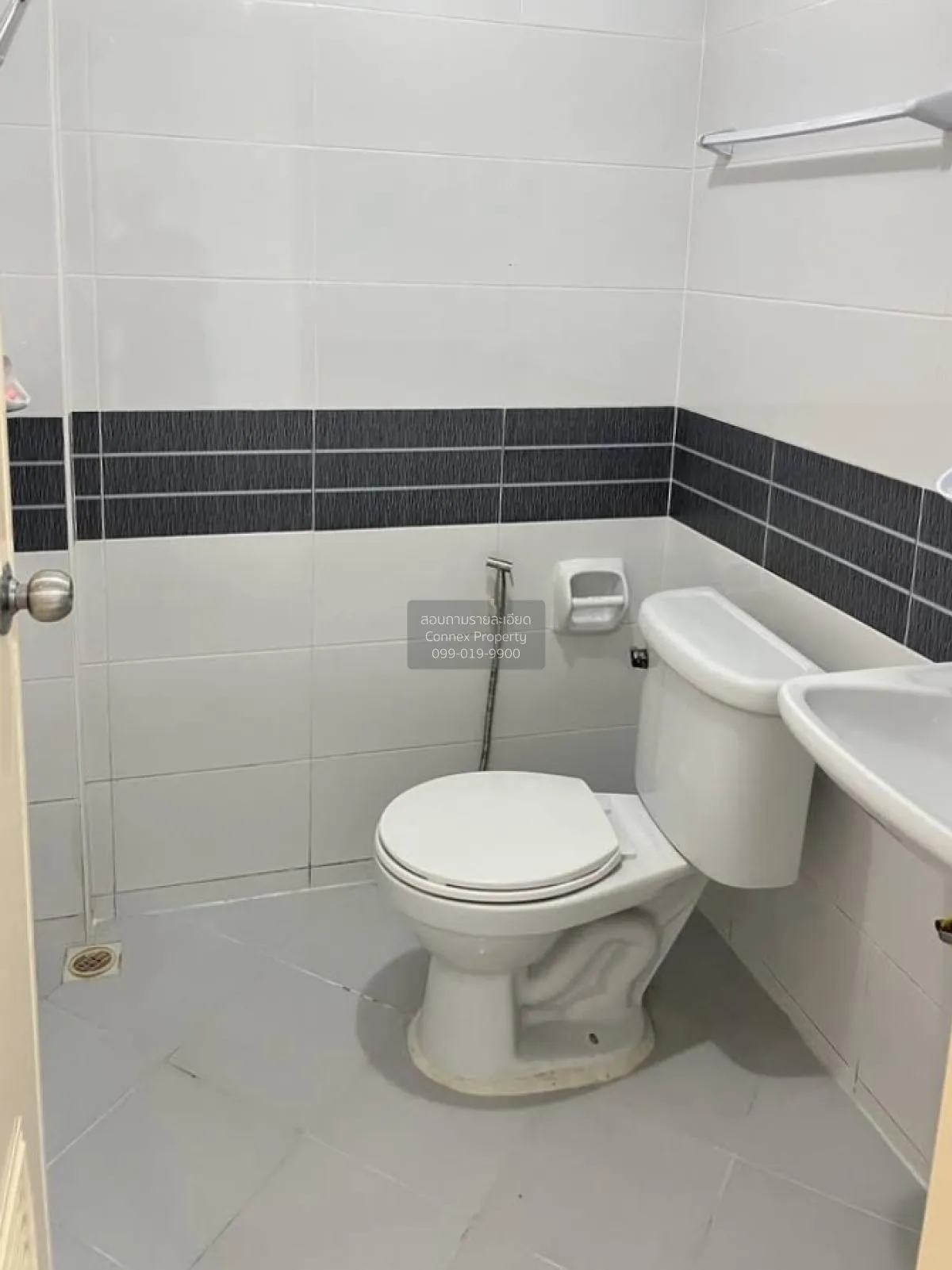 ขายทาวน์เฮ้าส์/ทาวน์โฮม  บุราพันธ์ การ์เด้นวิลล์ กระทุ่มราย เขต ห