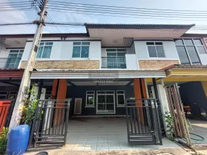 For Sale Townhouse/Townhome  , Thrap Rung Ruang City 2 , wide frontage , Ban Kao , Phan Thong , Chon Buri , CX-120193