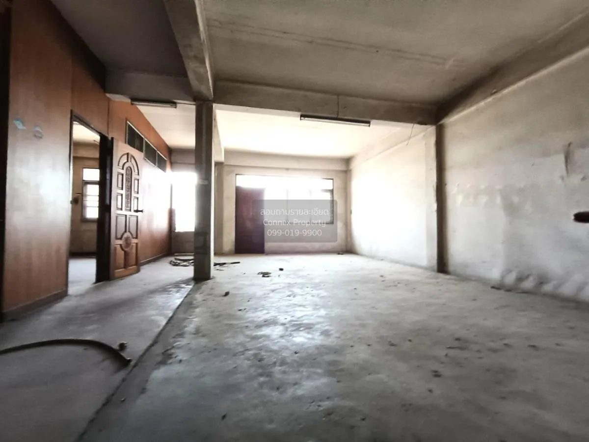 ขายอาคารพาณิชย์ 2 คูหา ติดถนนแสงชูโต  ลาภอนันต์ บ้านโป่ง หน้ากว้า