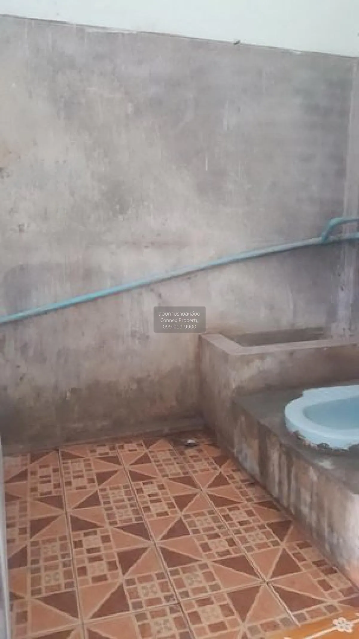 For Sale  2 - storey commercial building Khlong Luang Pathum Than