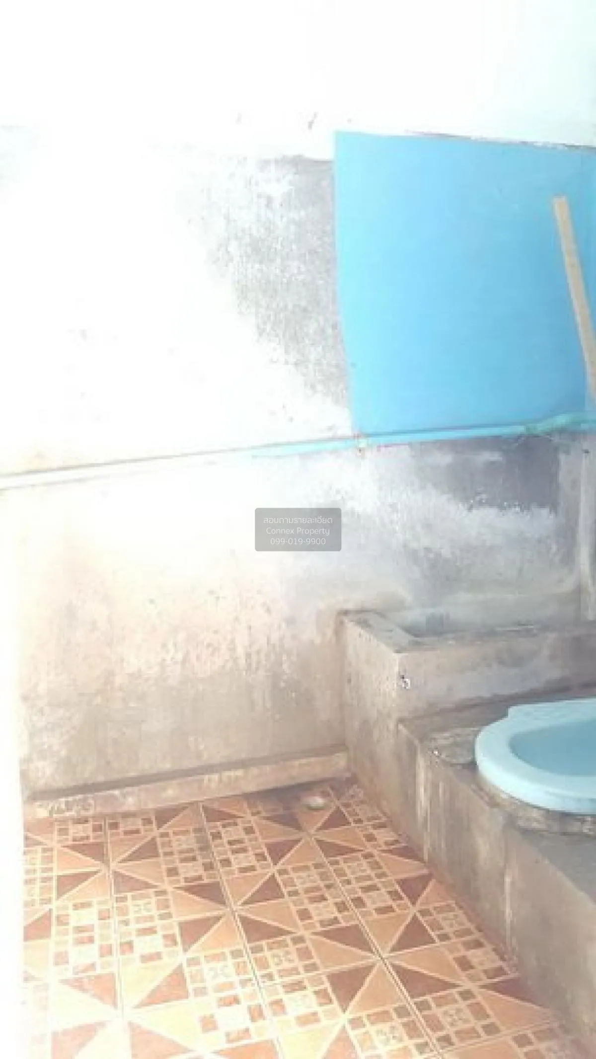 For Sale  2 - storey commercial building Khlong Luang Pathum Than