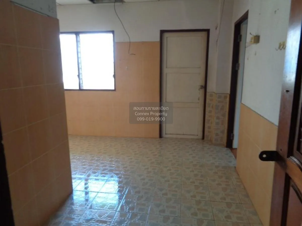 For Sale 4 - storey warehouse building Samut Prakan , Nai Khlong 