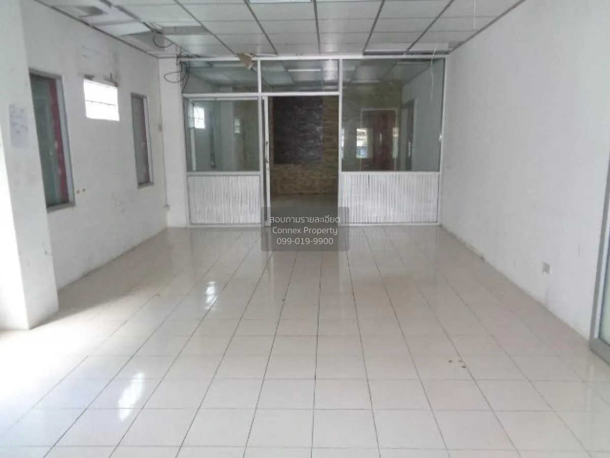 For Sale 4 - storey warehouse building Samut Prakan , Nai Khlong 