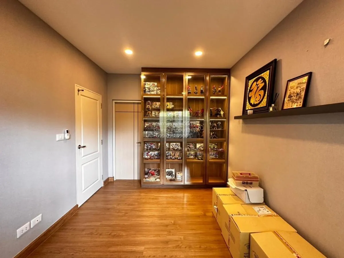 For Sale House , CENTRO Ratchapruek 2 , corner unit , wide fronta