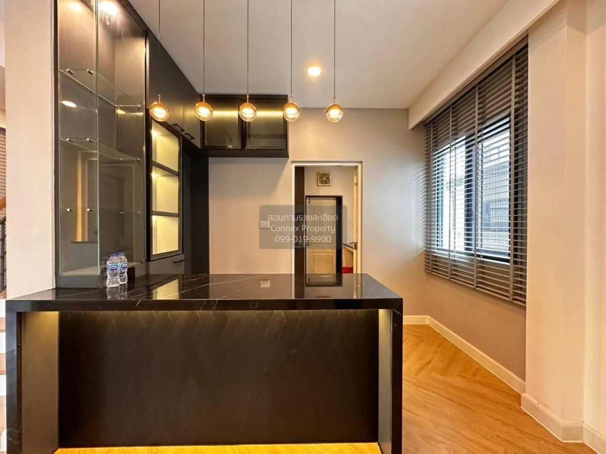 For Sale House , CENTRO Ratchapruek 2 , corner unit , wide fronta