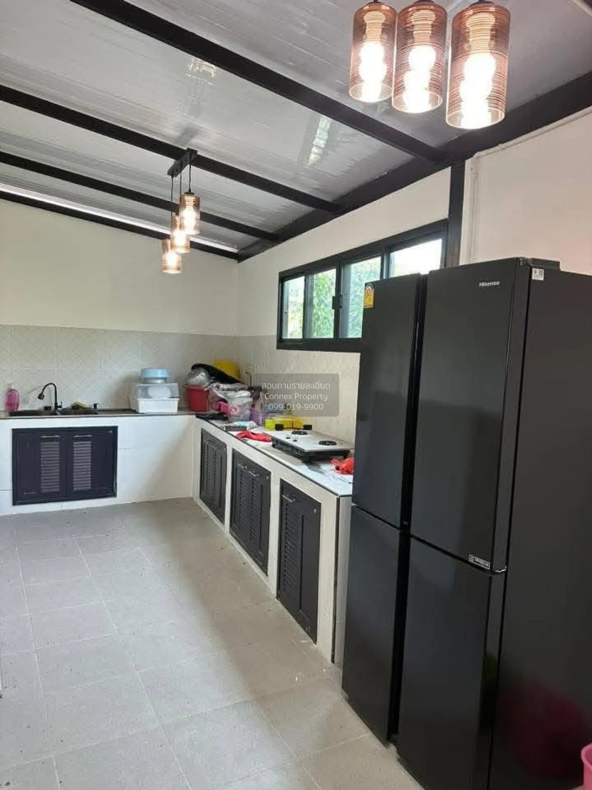 เช่าบ้าน  ดิเอมเมอรัล การ์เด้น & สปอร์ตคลับ ชั้นสูง หน้ากว้าง MRT