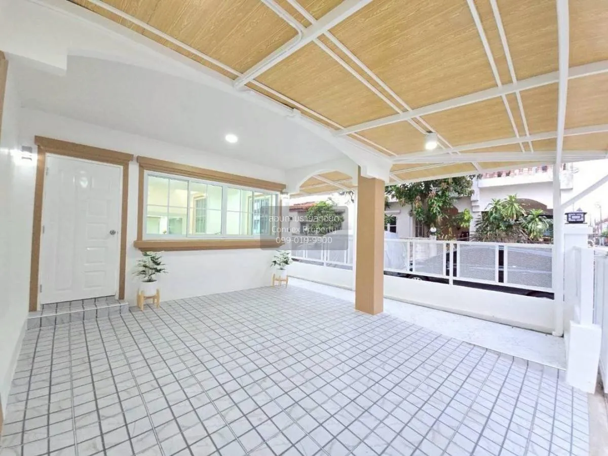 For Sale Townhouse/Townhome  , Nanthana Garden 1 , corner unit ,  4