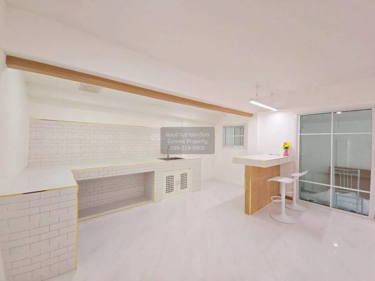 For Sale Townhouse/Townhome  , Nanthana Garden 1 , corner unit , 