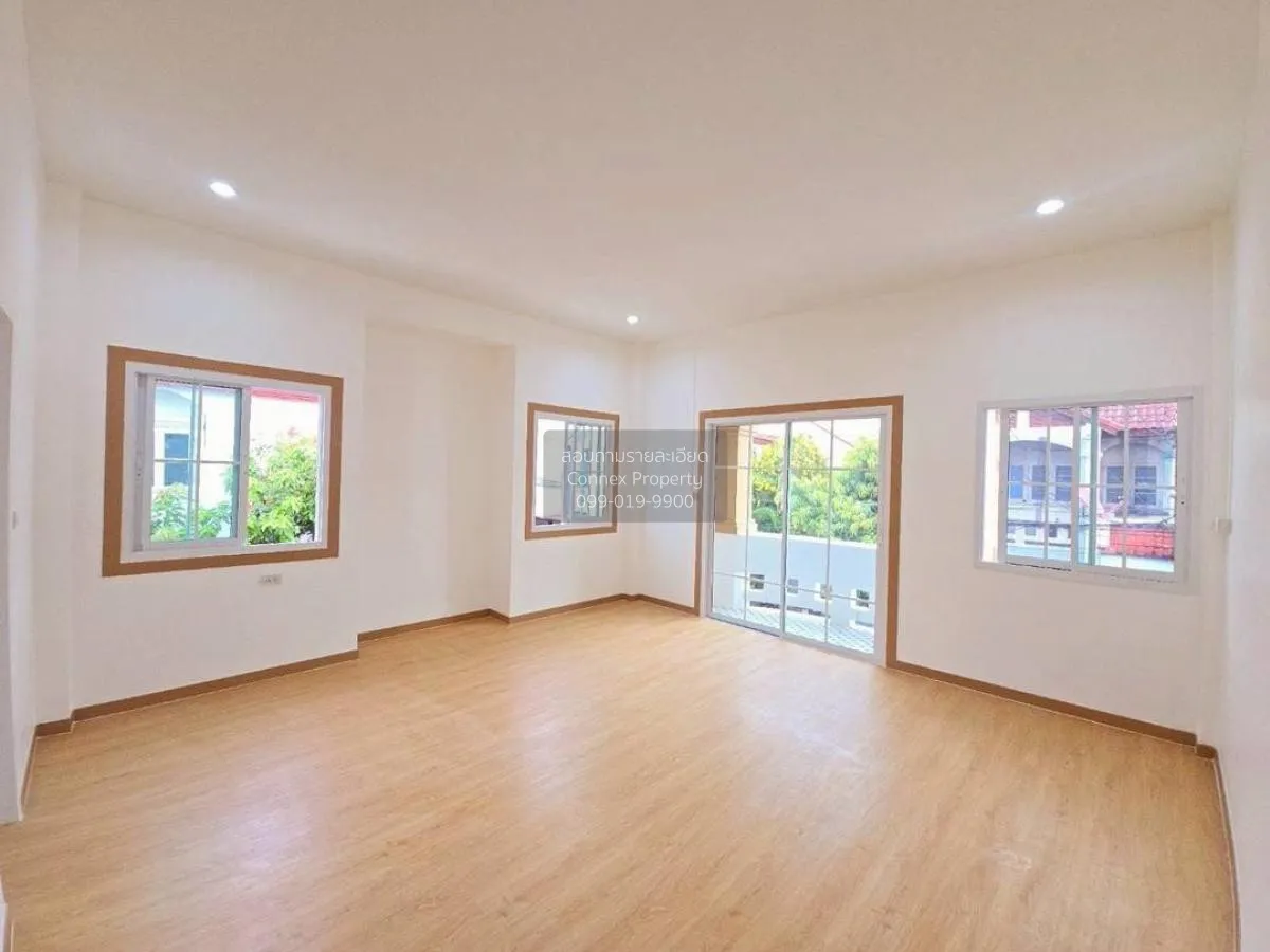 For Sale Townhouse/Townhome  , Nanthana Garden 1 , corner unit , 