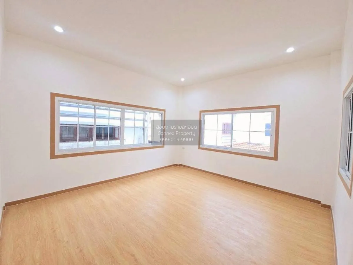 For Sale Townhouse/Townhome  , Nanthana Garden 1 , corner unit , 