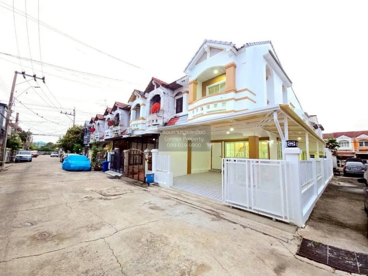 For Sale Townhouse/Townhome  , Nanthana Garden 1 , corner unit , 