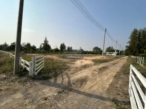 ขายที่ดินแบ่งขายสำหรับปลูกบ้าน 100 ตร.ว เขาน้อย ปราณบุรี ประจวบคีรีขันธ์ CX-120475