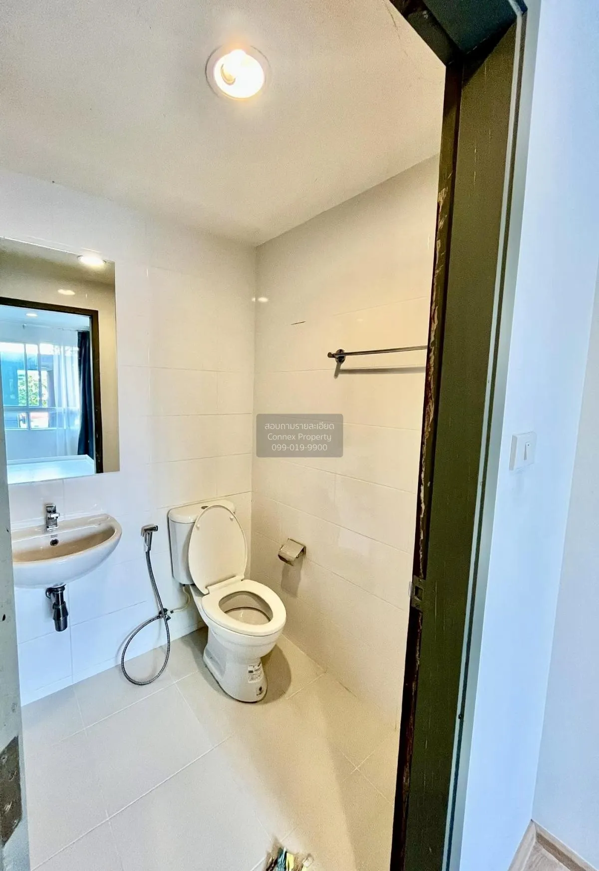 ขายคอนโด  พรีเซนต์ คอนโด เอกชัย 32 จอมทอง เขต บางขุนเทียน กรุงเทพ