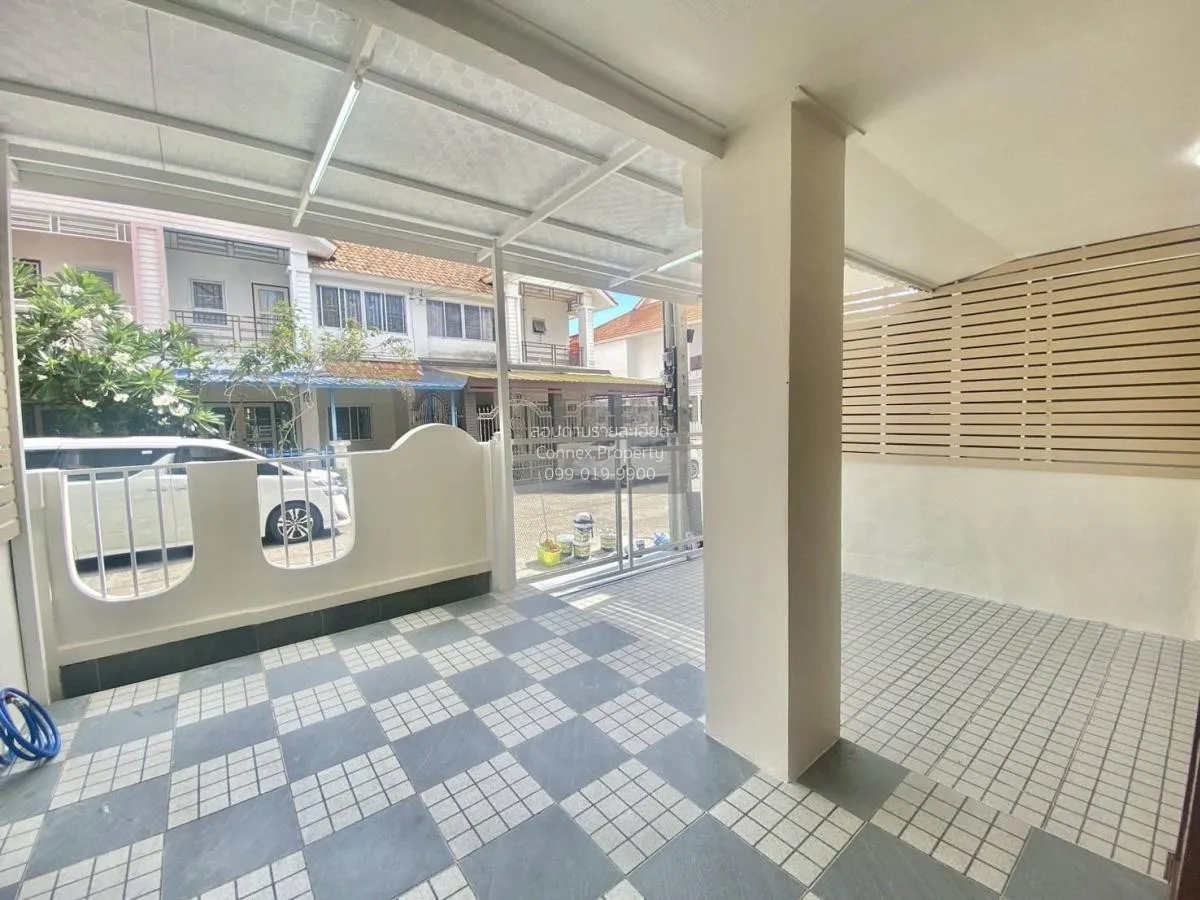 For Sale Townhouse/Townhome  , Phanason Villa Praeksa , newly ren 2