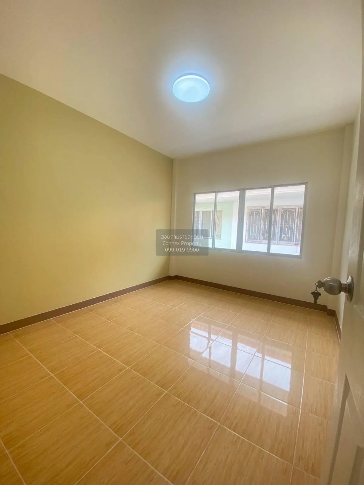 For Sale Townhouse/Townhome  , Phanason Villa Praeksa , newly ren