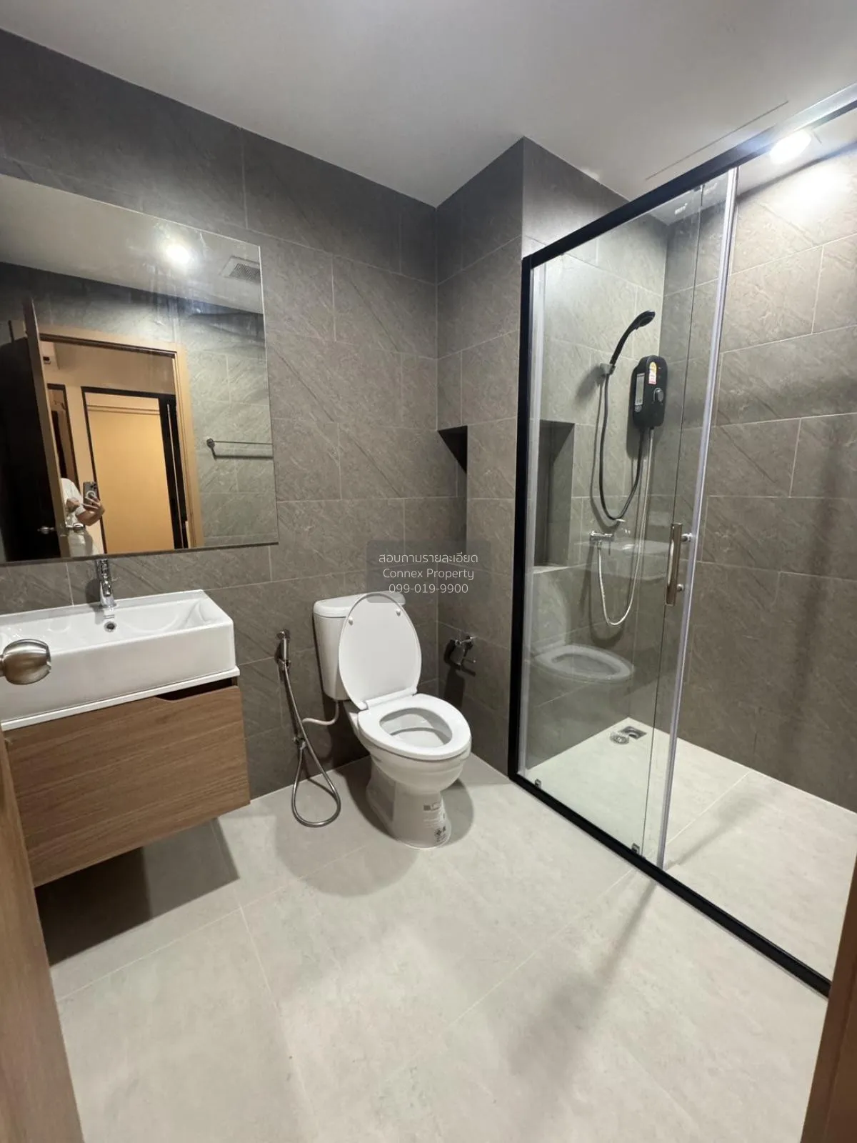 For Rent Condo , The Livin Ramkhamhaeng  , MRT-Lam Sali , Hua Mak