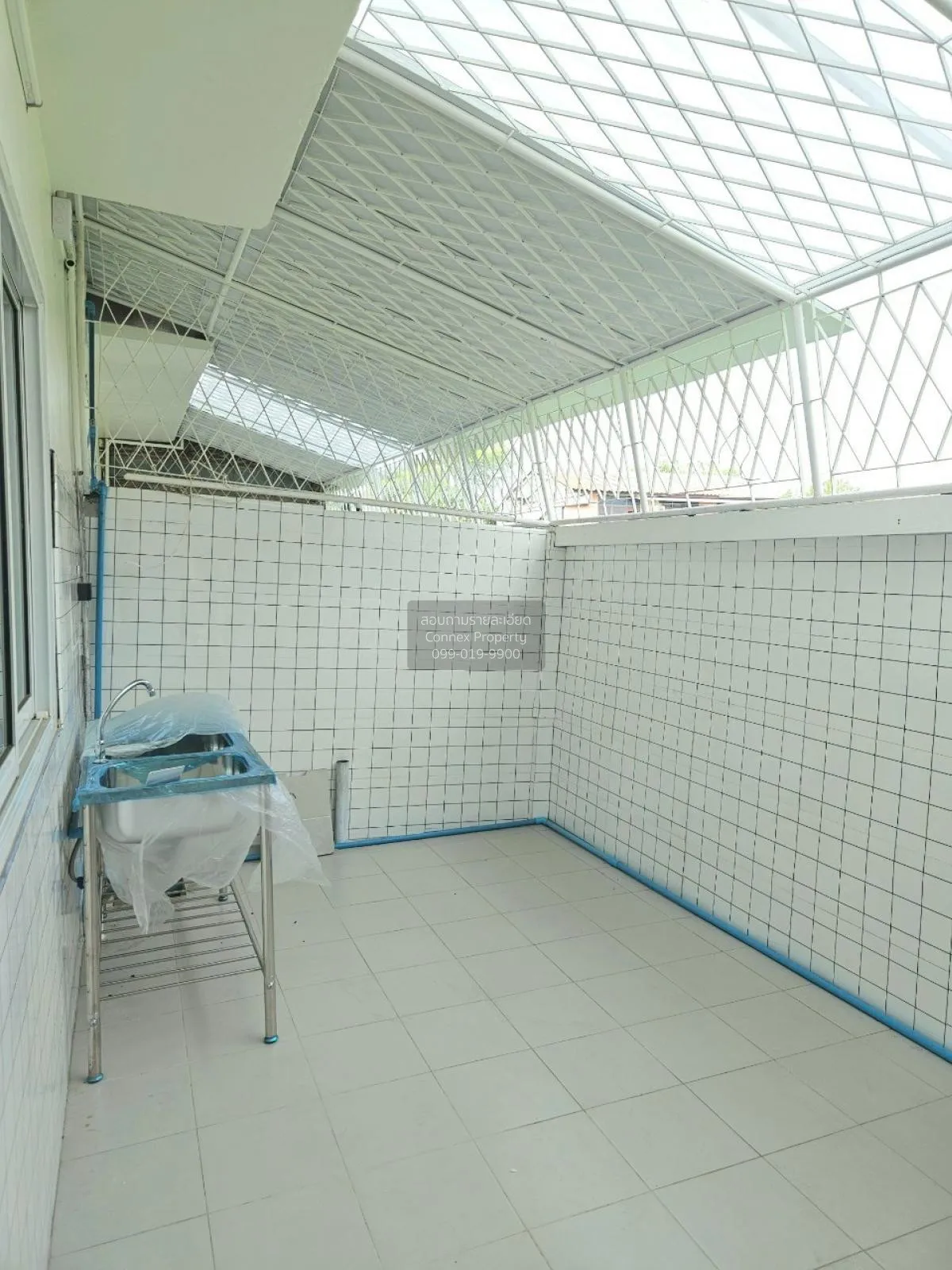 For Rent Townhouse/Townhome  , Jingjai Village , newly renovated 