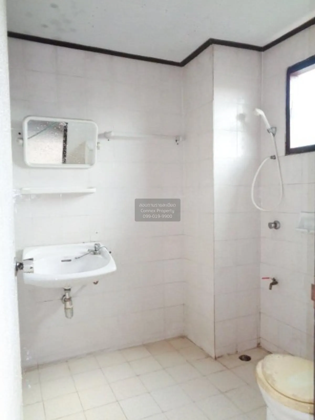 For Sale Commercial building, Chiang Mai, 260 sq m., Yang Neng, S