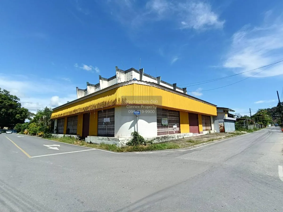 For sale 2-storey detached house with business, 582 square meters 1