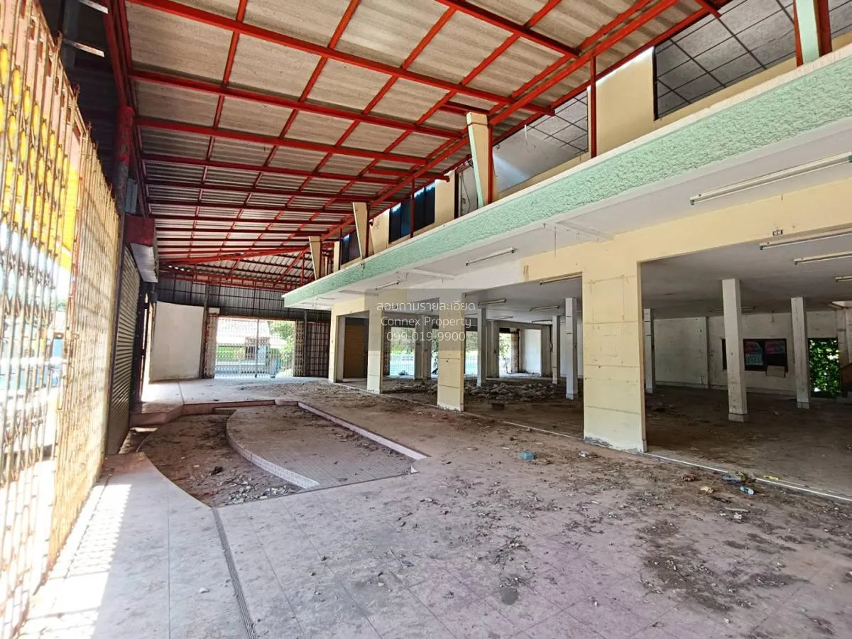 For sale 2-storey detached house with business, 582 square meters