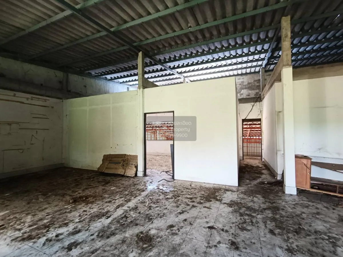 For sale 2-storey detached house with business, 582 square meters