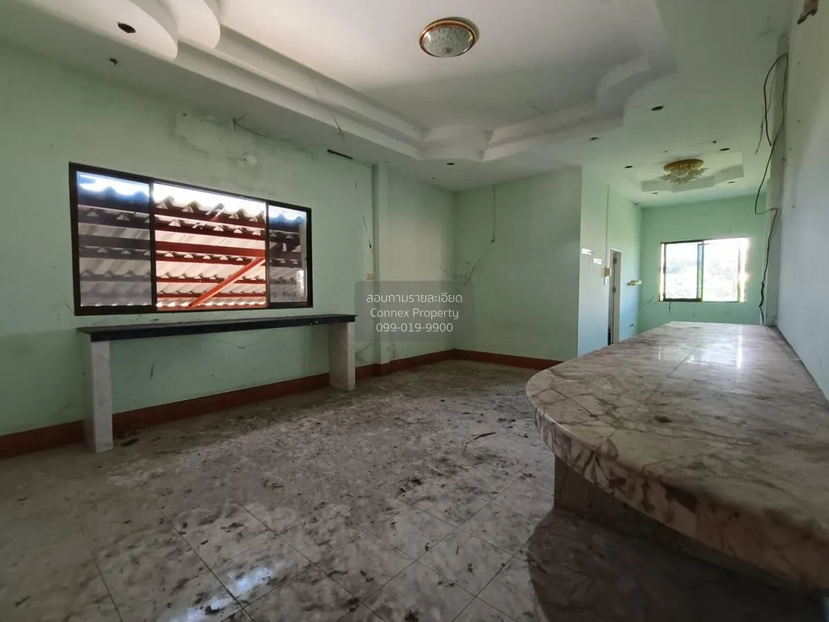 For sale 2-storey detached house with business, 582 square meters