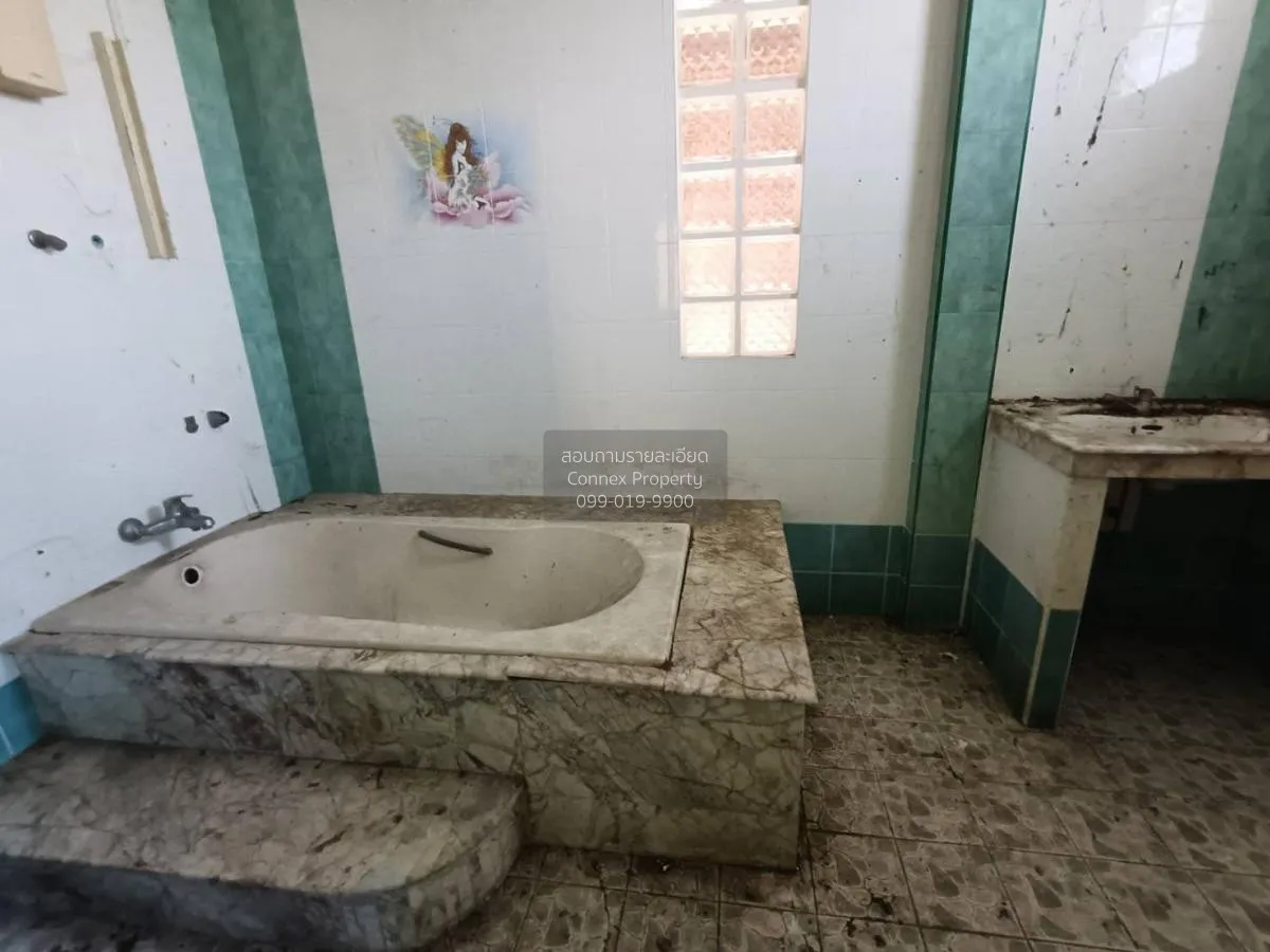 For sale 2-storey detached house with business, 582 square meters