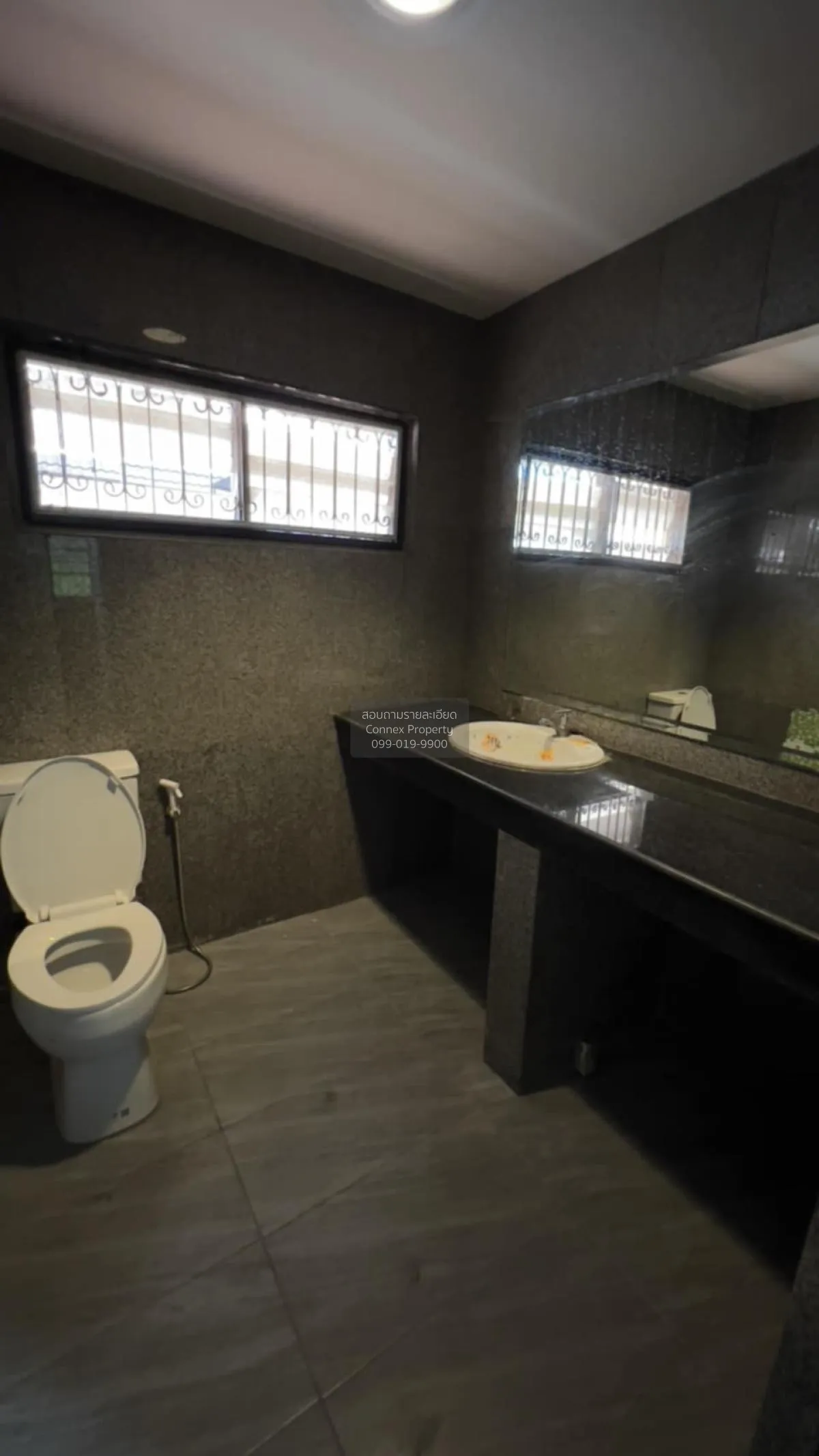 For Sale Thoet  Rachan 17 , wide frontage , Si Kan , Don Mueang ,