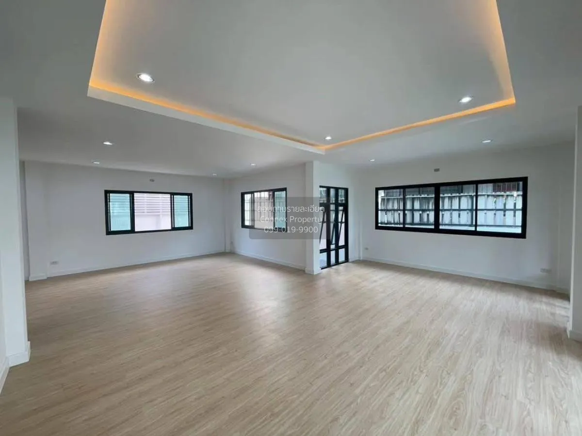 ขายบ้าน  ปรีชาล้ำเพชร หน้ากว้าง รีโนเวทใหม่ หัวหมาก เขต บางกะปิ ก