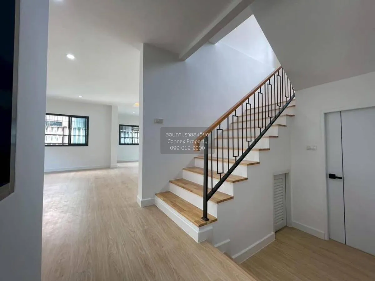 ขายบ้าน  ปรีชาล้ำเพชร หน้ากว้าง รีโนเวทใหม่ หัวหมาก เขต บางกะปิ ก