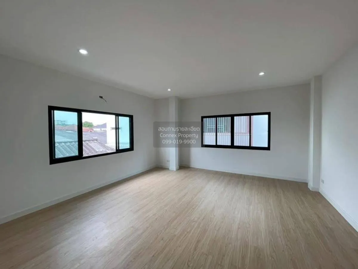 ขายบ้าน  ปรีชาล้ำเพชร หน้ากว้าง รีโนเวทใหม่ หัวหมาก เขต บางกะปิ ก