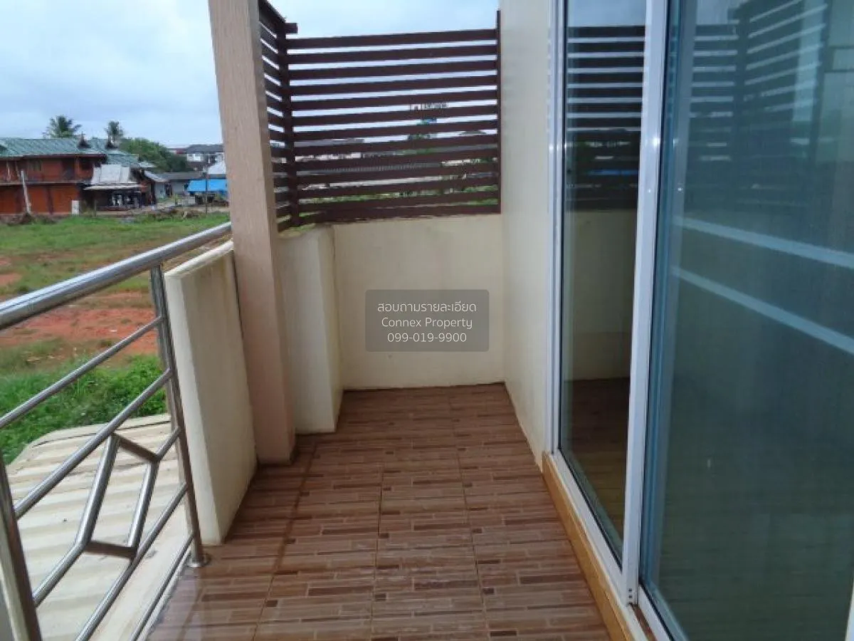 ขายอาคารพาณิชย์ 2 ชั้น 85 ตารางเมตร กาญจนดิษฐ์ สุราษฎร์ธานี ท่าทอ